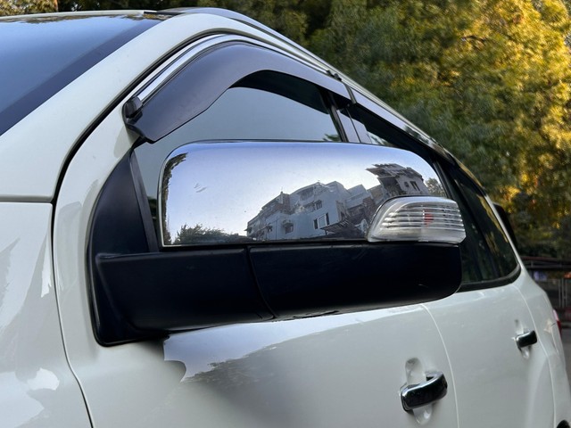 Second-hand 2021 Ford Endeavour Titanium Plus 4X2 AT for sale in New Delhi-20