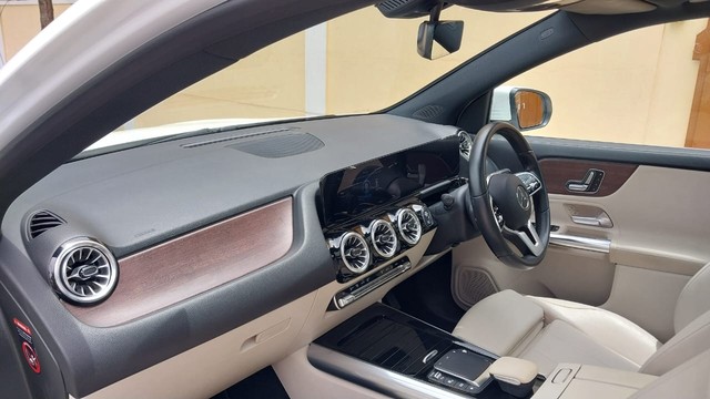Second-hand 2022 Mercedes-Benz GLA 220d BSVI for sale in Coimbatore-12