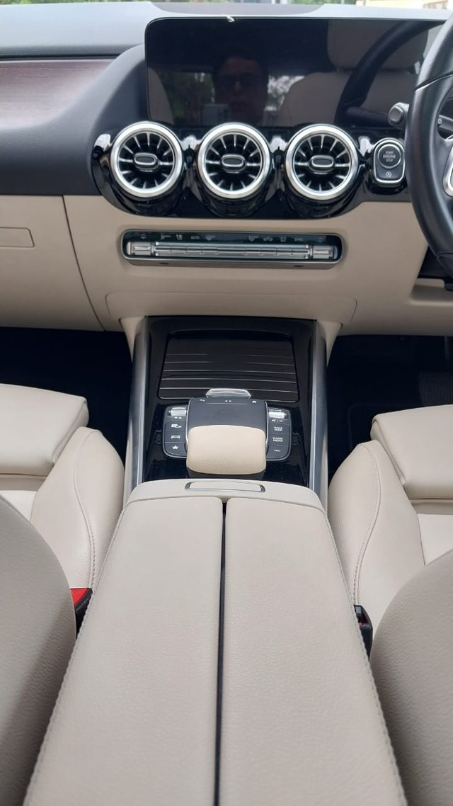 Second-hand 2022 Mercedes-Benz GLA 220d BSVI for sale in Coimbatore-8