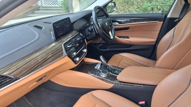 Second-hand 2020 BMW 5 Series 520d Luxury Line for sale in Coimbatore-12