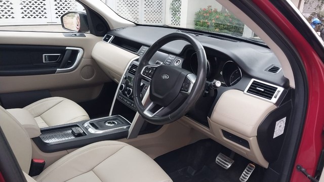 Land Rover Discovery HSE 2.0 SD4 Second-hand 2017 Land Rover Discovery HSE 2.0 SD4 for sale in Coimbatore-8