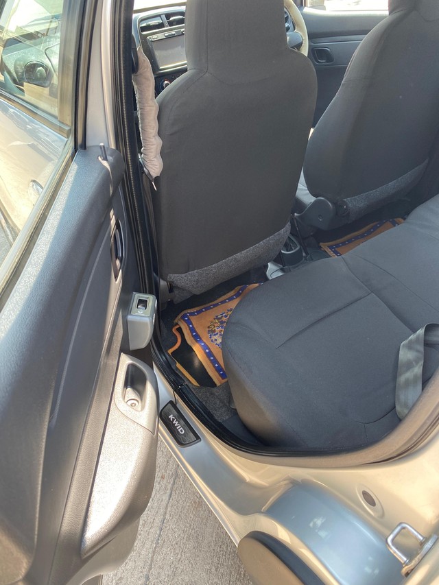 Renault KWID RXT Second-hand 2015 Renault KWID RXT for sale in Thane-12