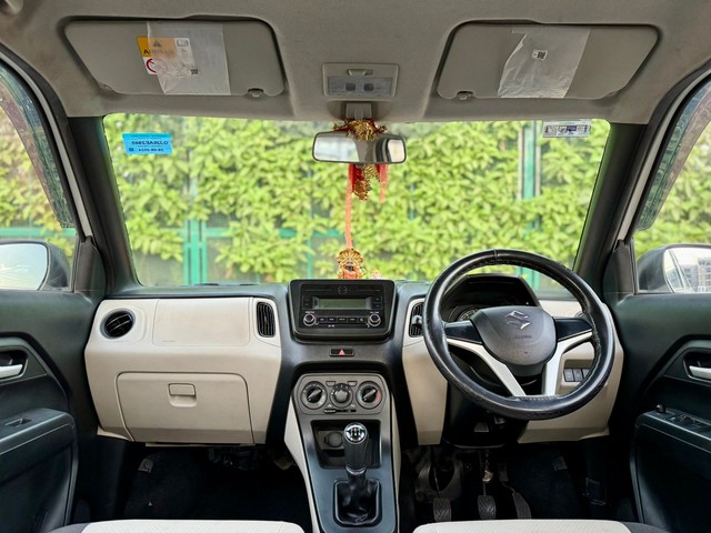 Second-hand 2024 Maruti Suzuki Wagon R VXI for sale in Surat-11