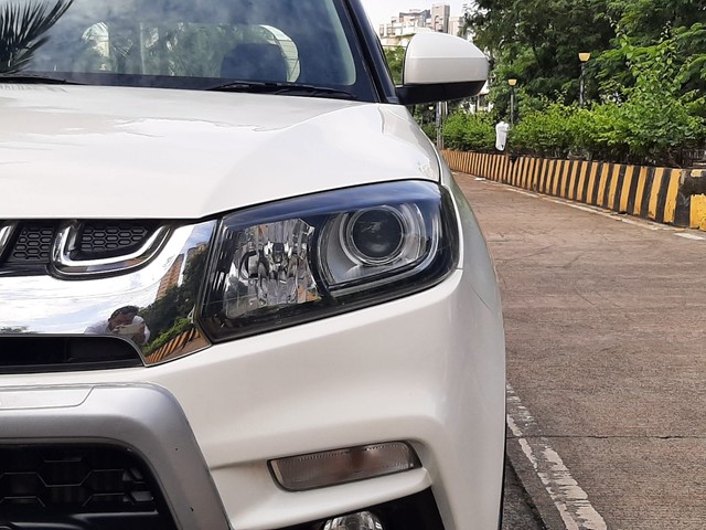 Second-hand 2019 Maruti Suzuki Vitara Brezza ZDi AMT for sale in Mumbai-9