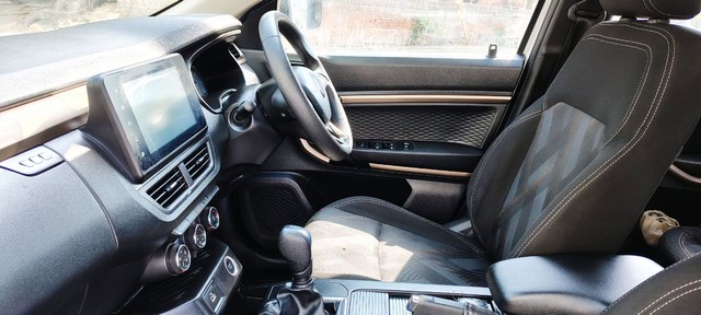 Second-hand 2022 Renault Kiger RXT for sale in New Delhi-12