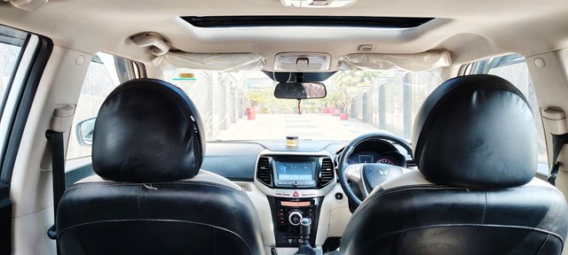 Second-hand 2024 Mahindra XUV300 W8 Diesel for sale in New Delhi-10