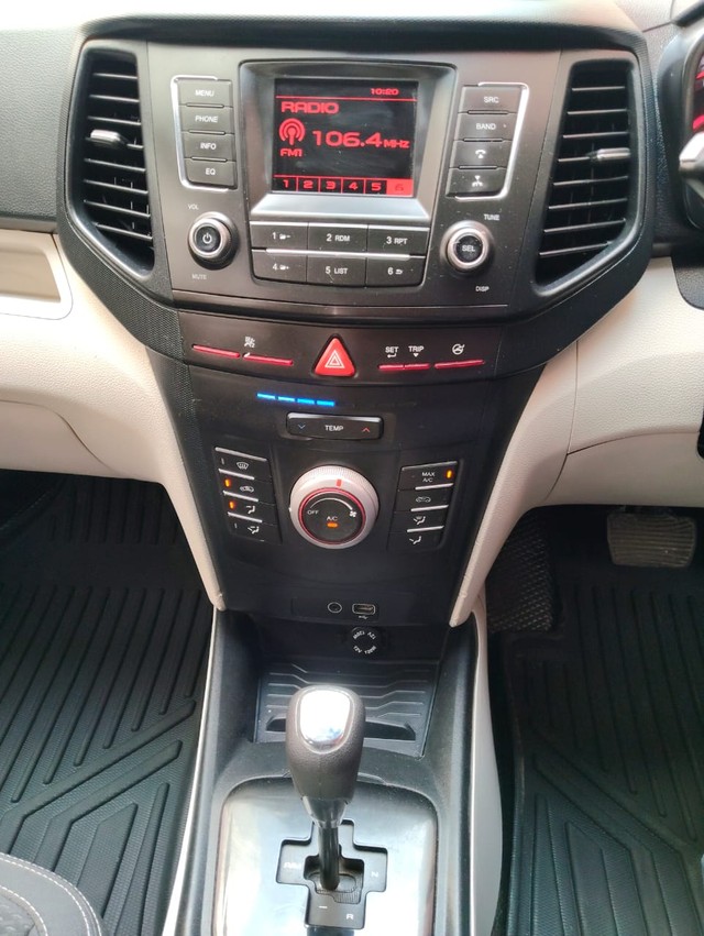 Second-hand 2023 Mahindra XUV300 W6 Diesel for sale in Chennai-8