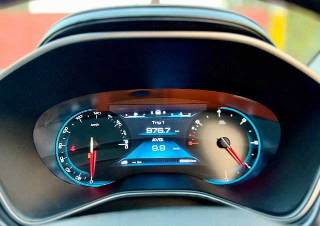 Second-hand 2022 MG Hector Sharp Diesel MT for sale in Surat-14