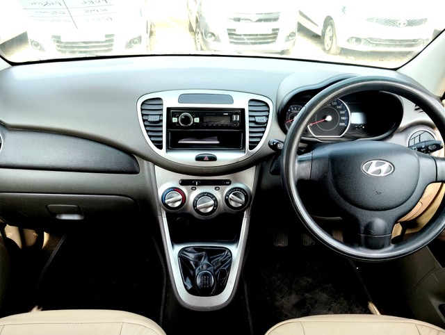 Second-hand 2015 Hyundai i10 Magna 1.1 iTech SE for sale in Ahmedabad-7
