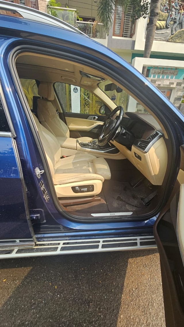 Second-hand 2019 BMW X7 xDrive30d DPE Signature for sale in Chennai-6