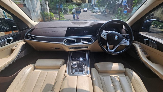 Second-hand 2019 BMW X7 xDrive30d DPE Signature for sale in Chennai-7
