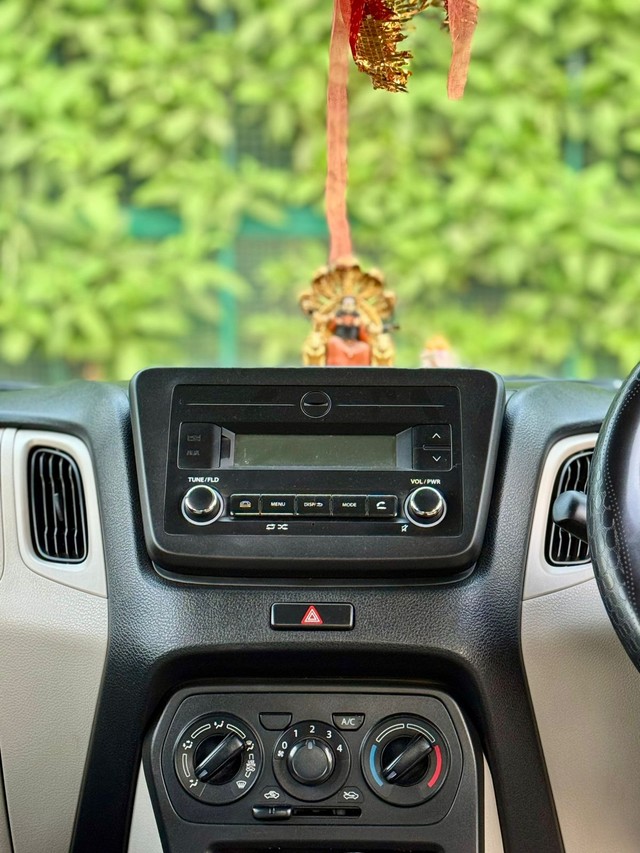 Second-hand 2024 Maruti Suzuki Wagon R VXI for sale in Surat-10