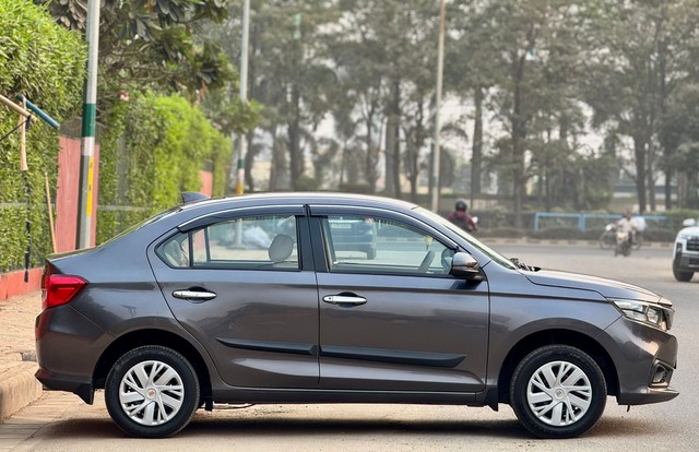 Second-hand 2019 Honda Amaze S Petrol BSIV for sale in Surat-1