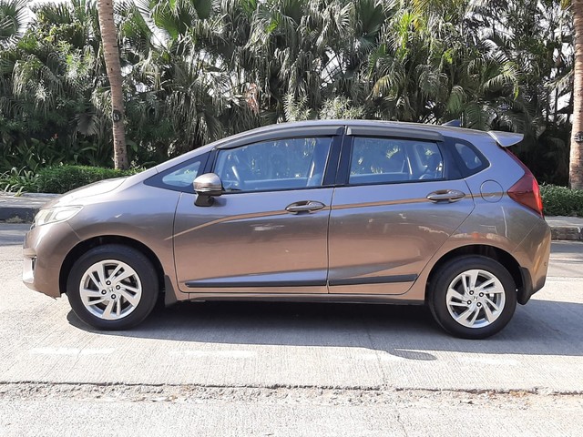 Second-hand 2015 Honda Jazz 1.2 VX i VTEC for sale in Mumbai-4