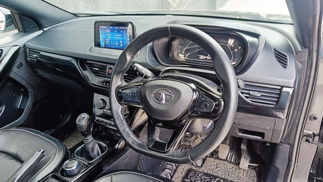 Second-hand 2022 Tata Nexon XZ 2020-2022 for sale in New Delhi-11