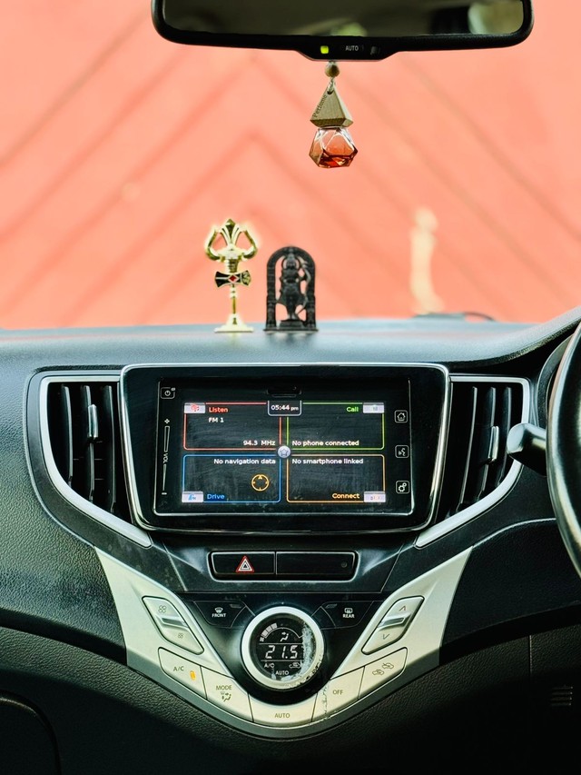 Second-hand 2017 Maruti Suzuki Baleno RS for sale in Surat-11