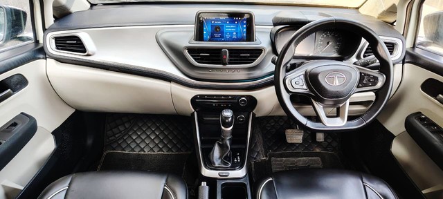 Tata Altroz XZ Second-hand 2023 Tata Altroz XZ for sale in New Delhi-8