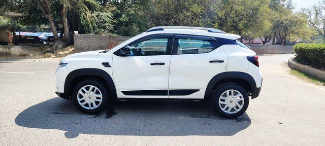 Second-hand 2022 Renault Kiger RXT for sale in New Delhi-3