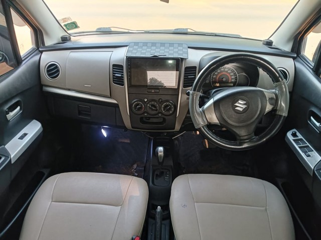 Second-hand 2015 Maruti Wagon R AMT VXI for sale in Madurai-6