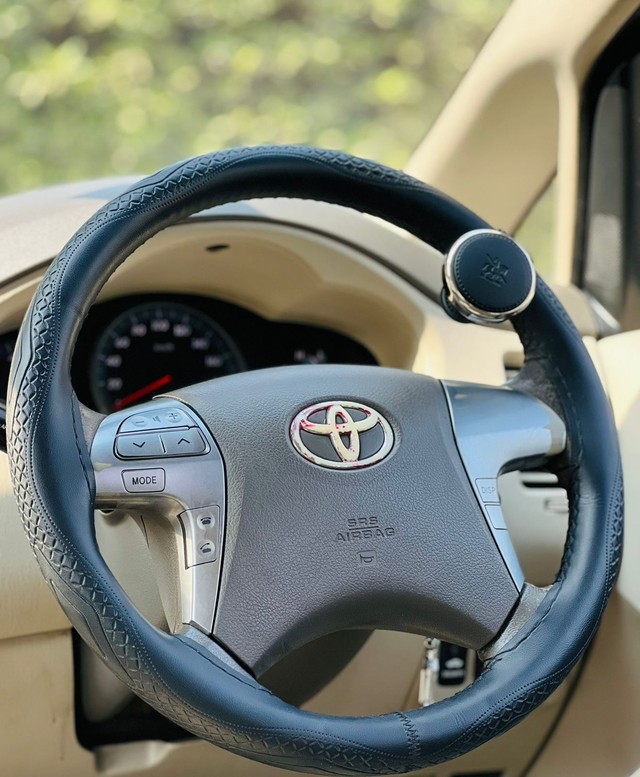 Second-hand 2014 Toyota Innova 2.5 VX (Diesel) 7 Seater BS IV for sale in Surat-15