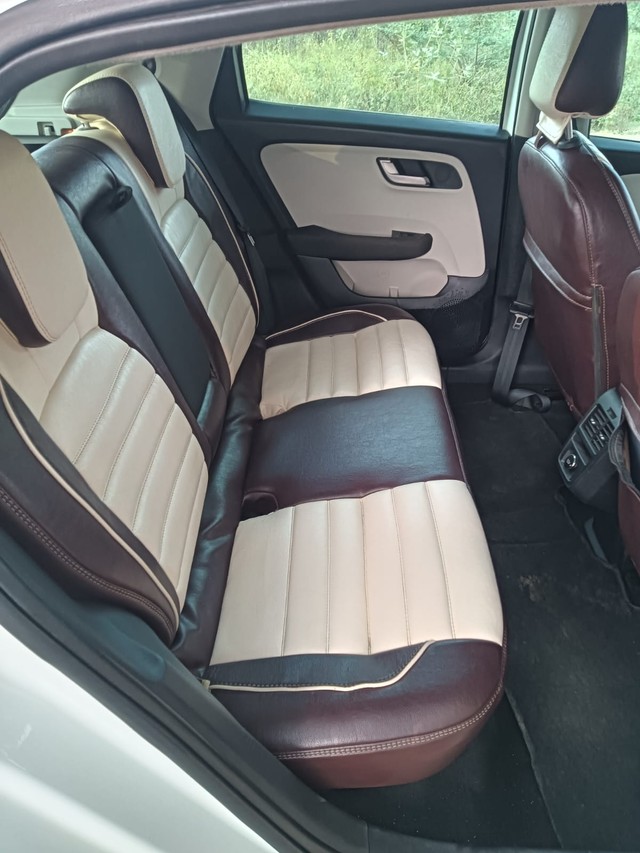 Second-hand 2023 Tata Altroz XZ Diesel for sale in Madurai-4