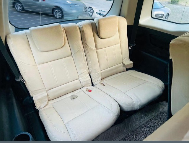 Second-hand 2018 Mahindra XUV500 W7 BSIV for sale in New Delhi-10