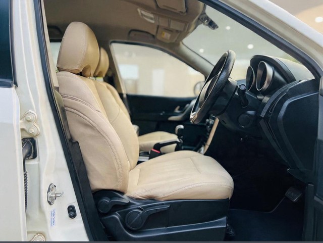 Second-hand 2018 Mahindra XUV500 W7 BSIV for sale in New Delhi-8