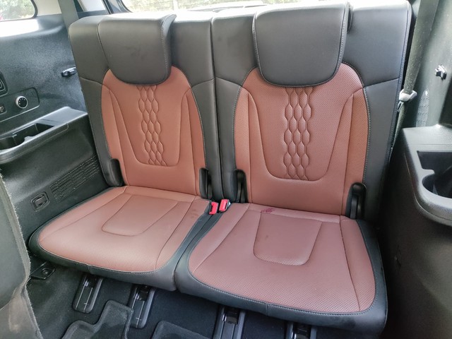 Second-hand 2023 Hyundai Alcazar Signature for sale in Bangalore-11