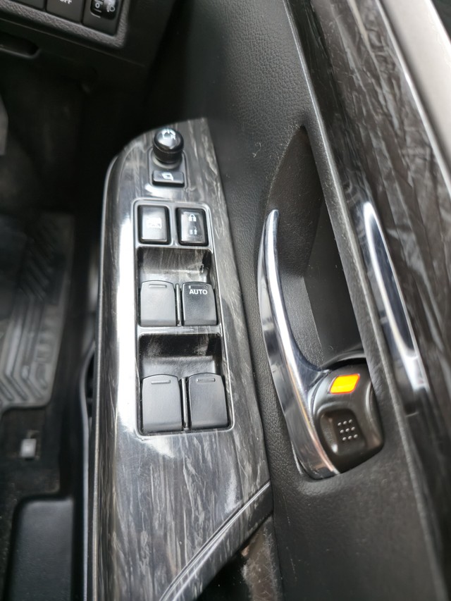 Second-hand 2021 Maruti Suzuki XL6 Zeta AT for sale in Thane-14