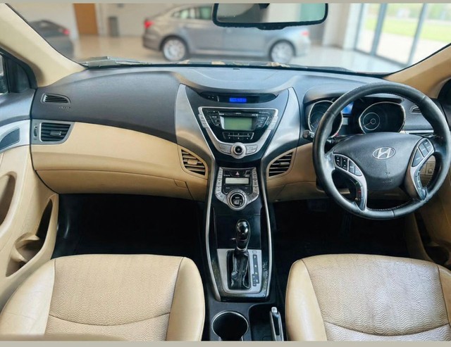 Second-hand 2013 Hyundai Elantra SX AT for sale in New Delhi-4