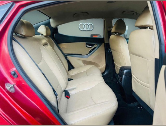 Second-hand 2013 Hyundai Elantra SX AT for sale in New Delhi-9