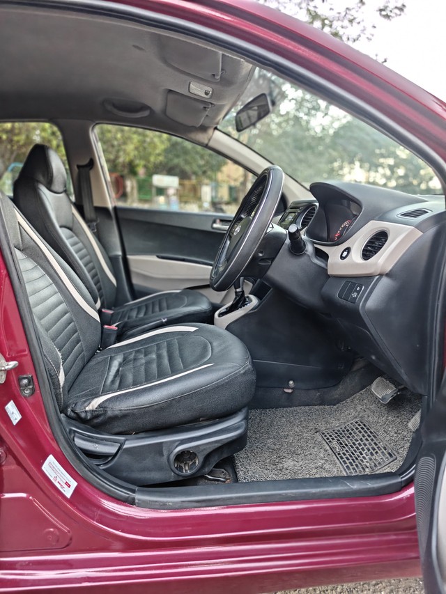 Second-hand 2014 Hyundai i10 Asta AT for sale in Navi Mumbai-5