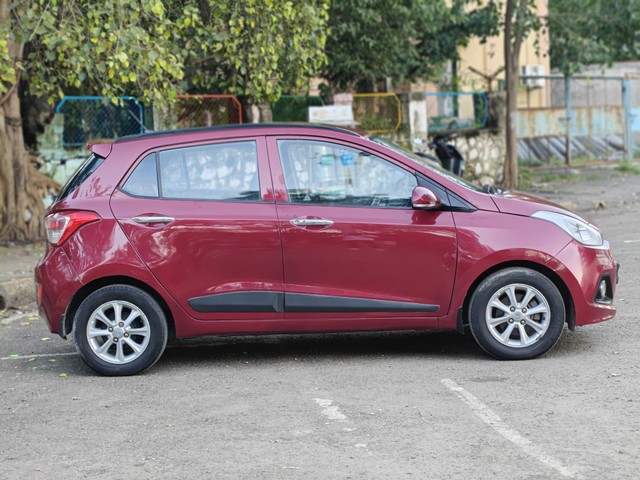 Second-hand 2014 Hyundai i10 Asta AT for sale in Navi Mumbai-1