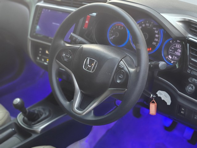 Second-hand 2014 Honda City i DTEC SV for sale in Navi Mumbai-6