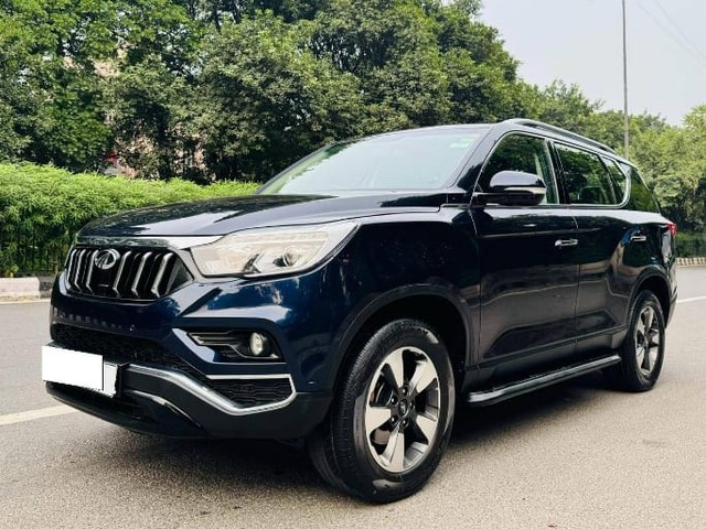 Second-hand 2022 Mahindra Alturas G4 4X2 AT for sale in New Delhi-7