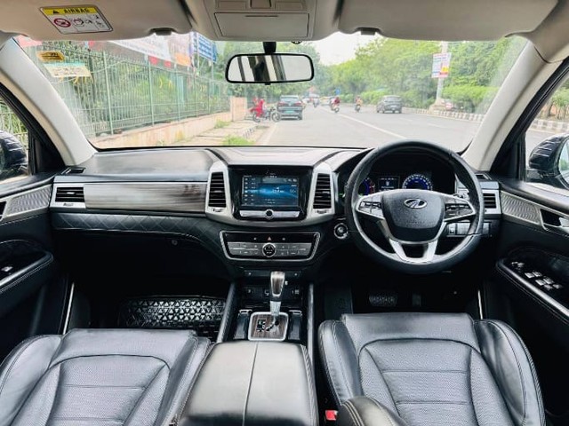 Second-hand 2022 Mahindra Alturas G4 4X2 AT for sale in New Delhi-24