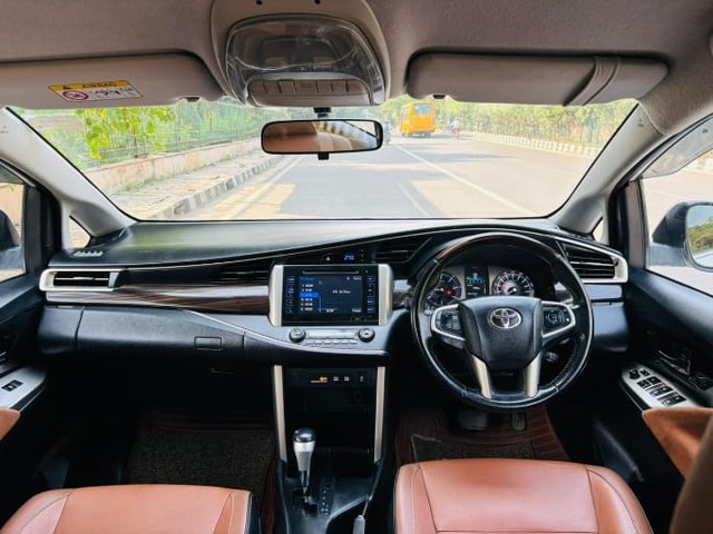 Second-hand 2018 Toyota Innova Crysta 2.8 ZX AT BSIV for sale in New Delhi-19