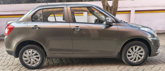 Second-hand 2016 Maruti Swift Dzire ZXI for sale in Kanpur-1