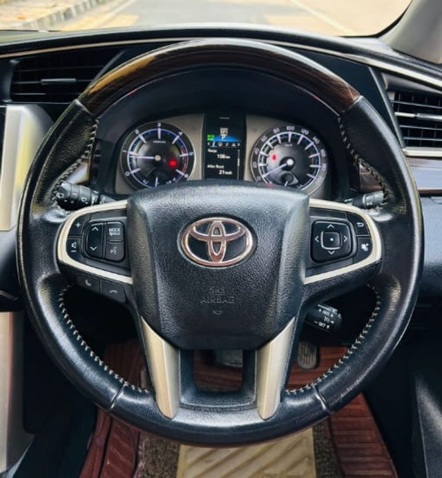 Second-hand 2018 Toyota Innova Crysta 2.8 ZX AT BSIV for sale in New Delhi-5