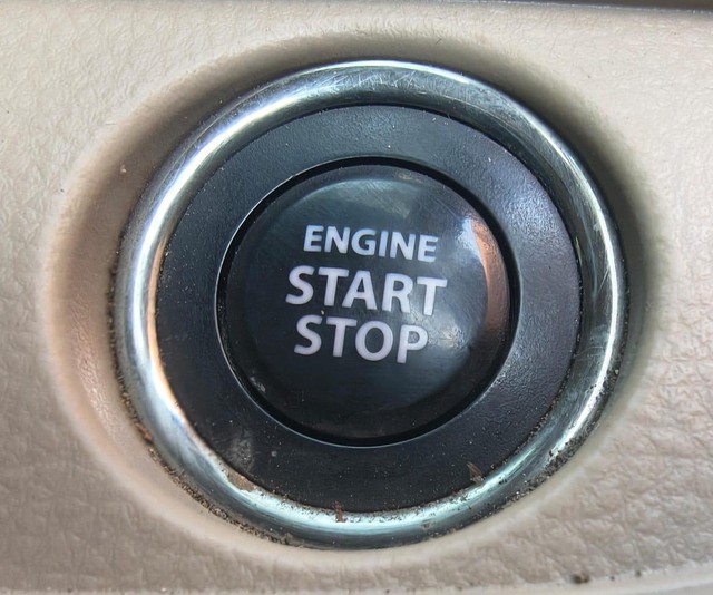 Second-hand 2016 Maruti Swift Dzire ZXI for sale in Kanpur-4