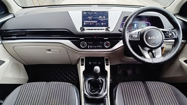 Kia Carens Prestige BSVI Second-hand 2023 Kia Carens Prestige BSVI for sale in New Delhi-10