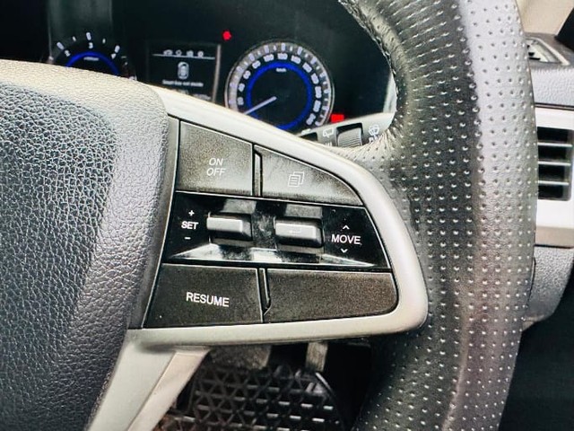 Second-hand 2022 Mahindra Alturas G4 4X2 AT for sale in New Delhi-20