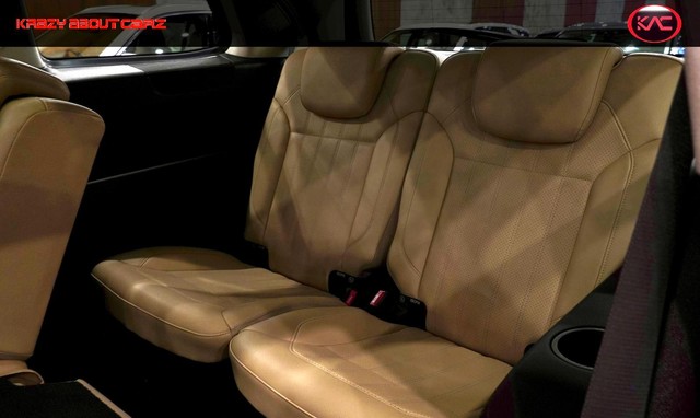 Mercedes-Benz GLS 350d 4MATIC Second-hand 2018 Mercedes-Benz GLS 350d 4MATIC for sale in New Delhi-7