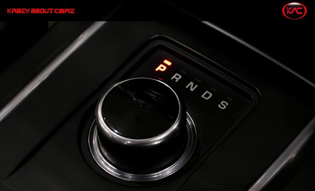 Second-hand 2017 Land Rover Discovery Sport Si4 HSE for sale in New Delhi-10