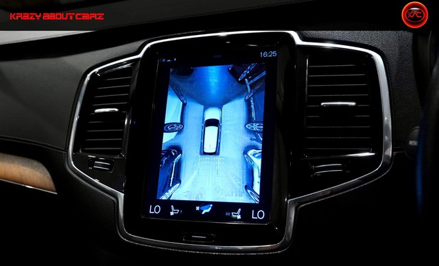 Second-hand 2020 Volvo XC90 D5 Inscription for sale in New Delhi-8