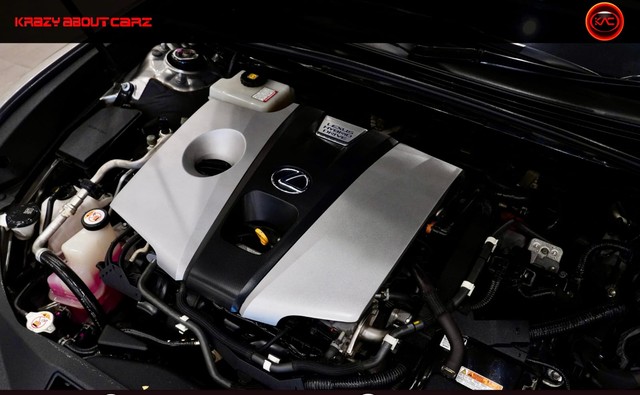 Second-hand 2020 Lexus ES 300h for sale in New Delhi-4