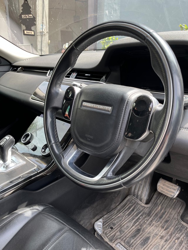 Second-hand 2021 Land Rover Range Rover Evoque 2.0 R-Dynamic SE diesel 2020-2021 for sale in New Delhi-3