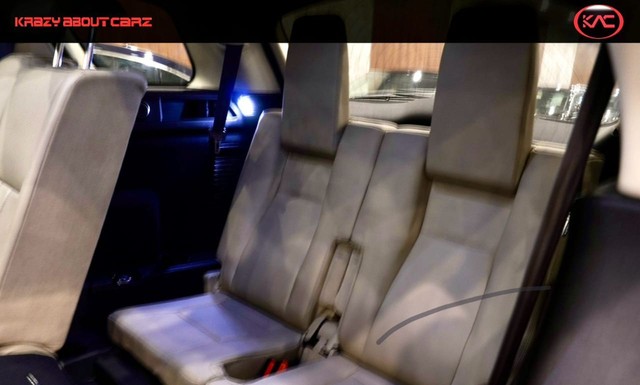 Second-hand 2017 Land Rover Discovery Sport Si4 HSE for sale in New Delhi-8