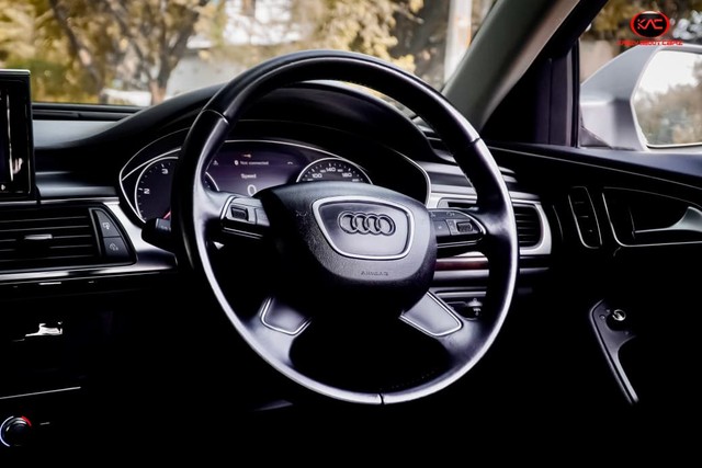 Audi A6 35 TDI Premium Second-hand 2015 Audi A6 35 TDI Premium for sale in New Delhi-14