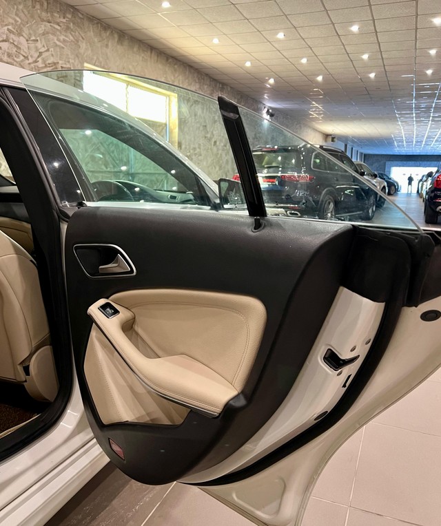 Second-hand 2016 Mercedes-Benz CLA 200 CGI Sport for sale in New Delhi-8